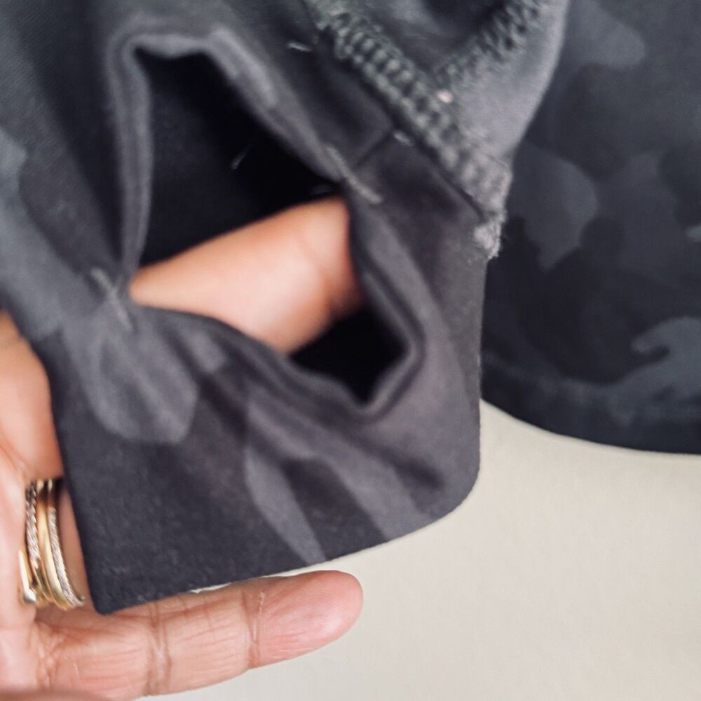 Yogalicious Lux Athletic Yoga Jacket Women's S Black Gray Camo Thumbholes Zip - Picture 6 of 8
